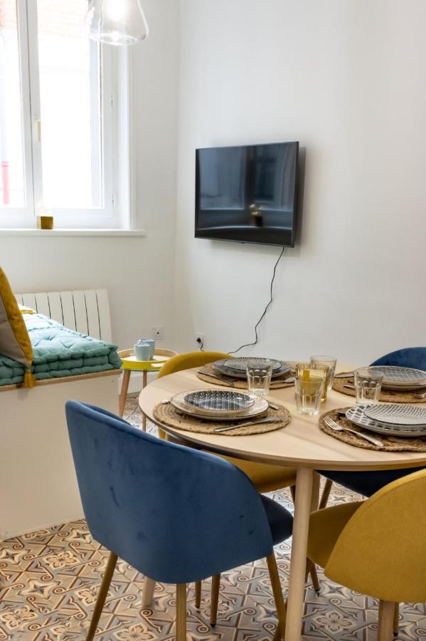 Appartement *Maison Bel-Étage-Netflix-Wifi-Coeur de ville* à Cambrai Extérieur photo